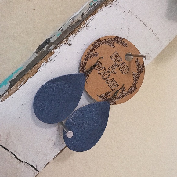 Genuine Light Blue Leather Teardrop Lightweight Dangle Statement Earrings - Picture 4 of 7